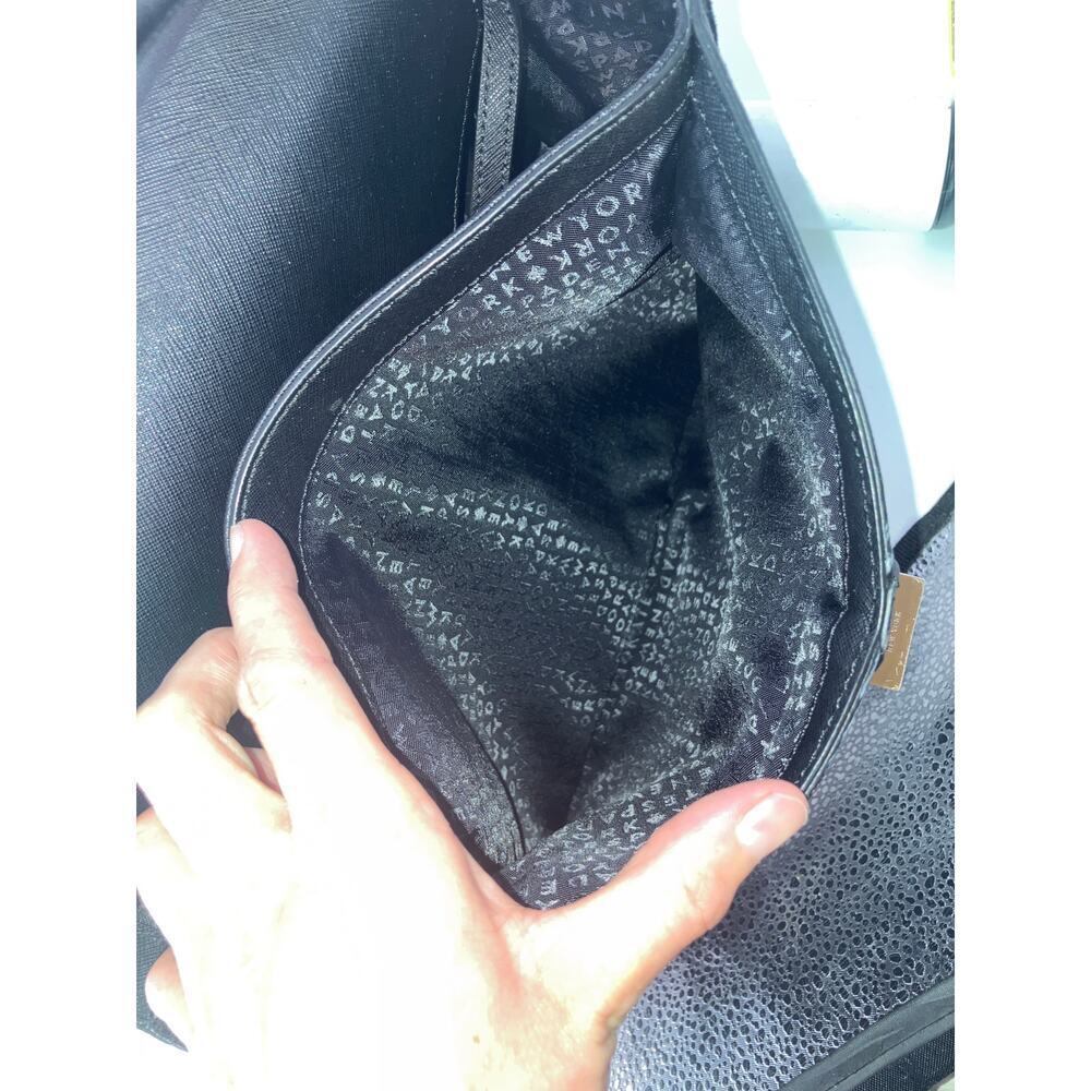 KATE SPADE MEDIUM BLACK SAFFIANO LEATHER AND VELVET HANDBAG - Picture 14 of 16